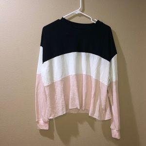 HOLLISTER• Boyfriend Tee